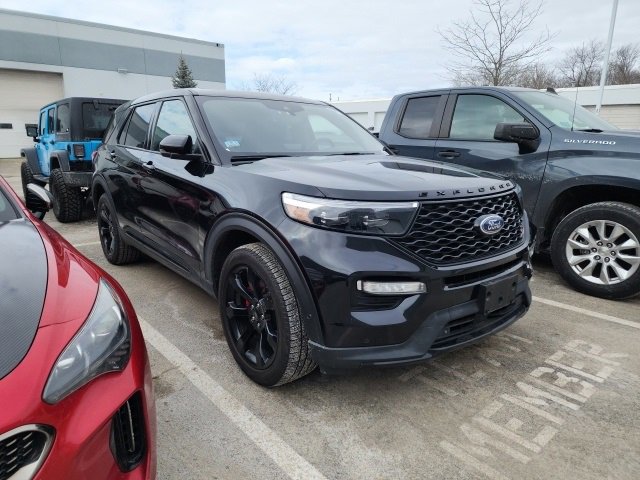 Certified 2022 Ford Explorer ST w/ Equipment Group 401A image 4