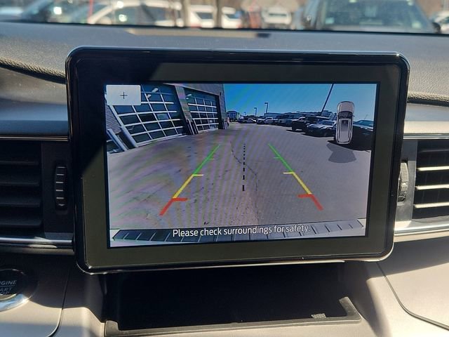 Certified 2022 Ford Explorer XLT w/ Equipment Group 202A image 20