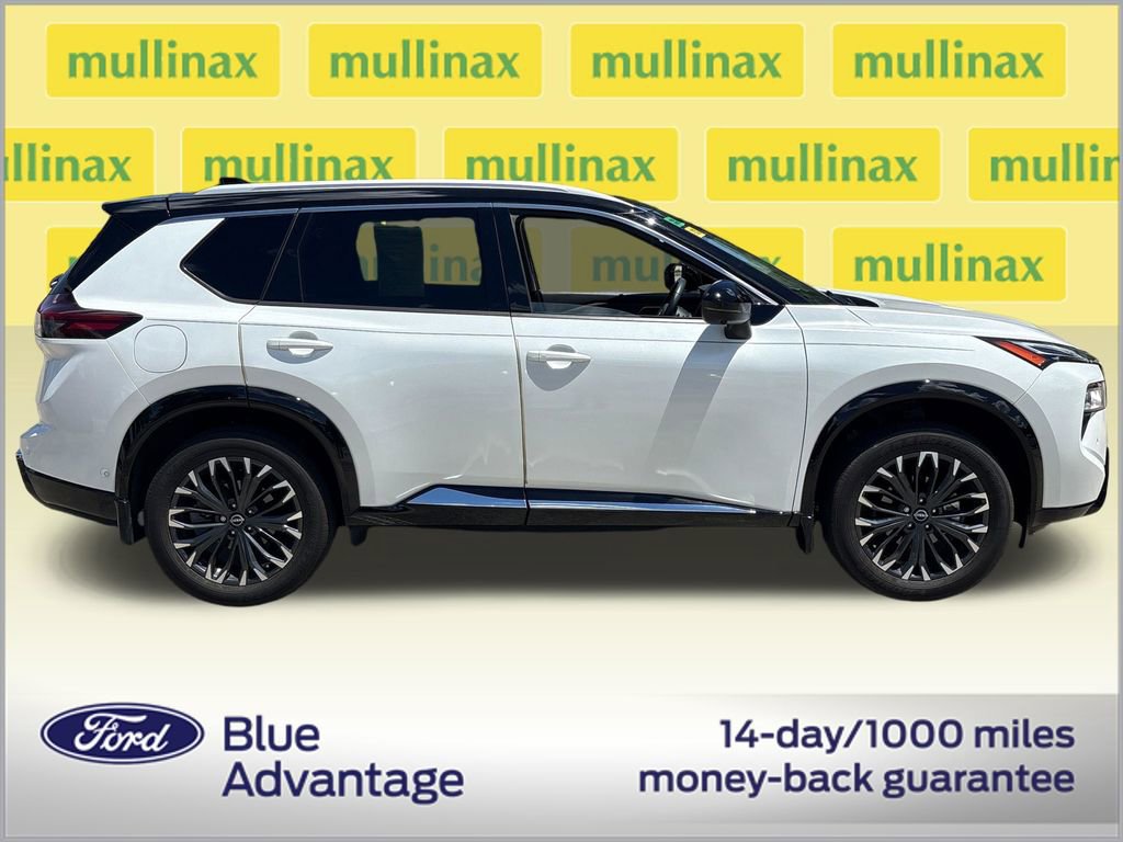 Used 2024 Nissan Rogue Platinum w/ Platinum Premium Package FWD image 2