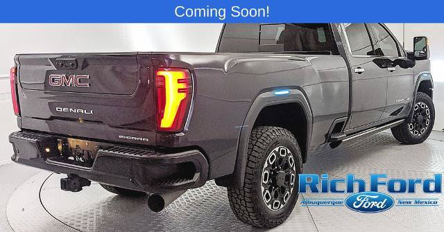 Used 2024 GMC Sierra 2500 Denali w/ Denali Reserve Package AWD/4WD image 3