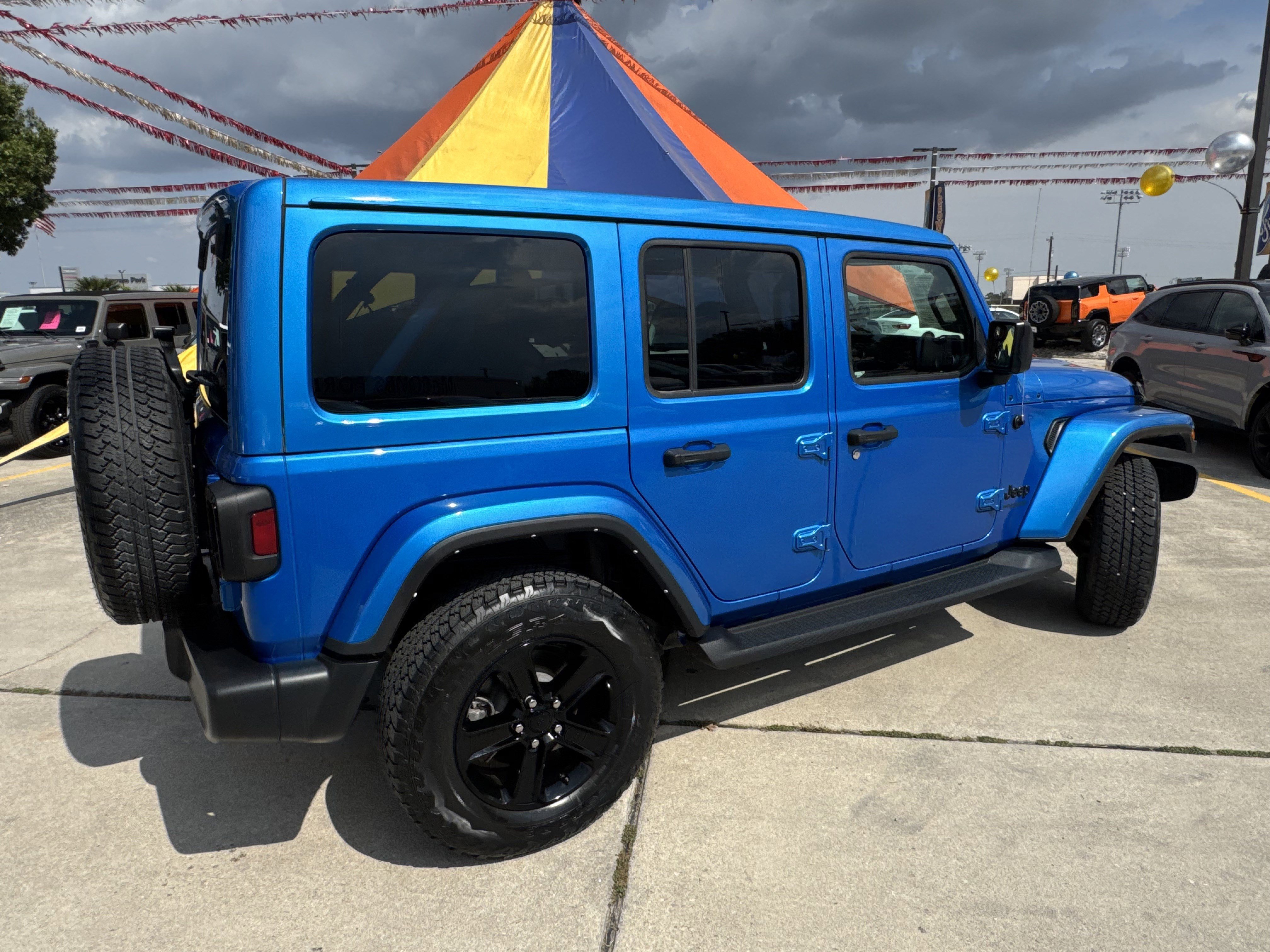 Used 2021 Jeep Wrangler Unlimited Sahara image 4
