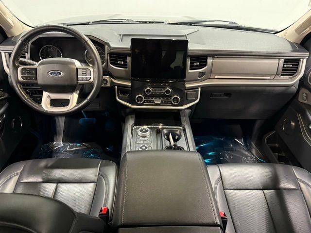 Certified 2024 Ford Expedition XLT image 36