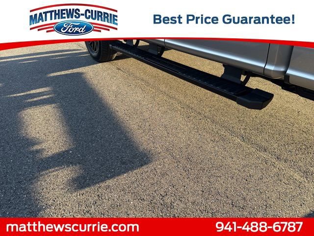 Certified 2022 Ford F250 Lariat w/ Black Appearance Package image 16