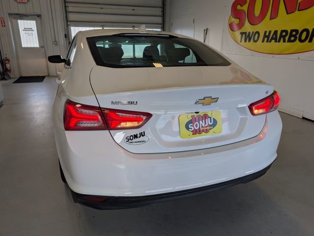 Used 2022 Chevrolet Malibu LT FWD image 34
