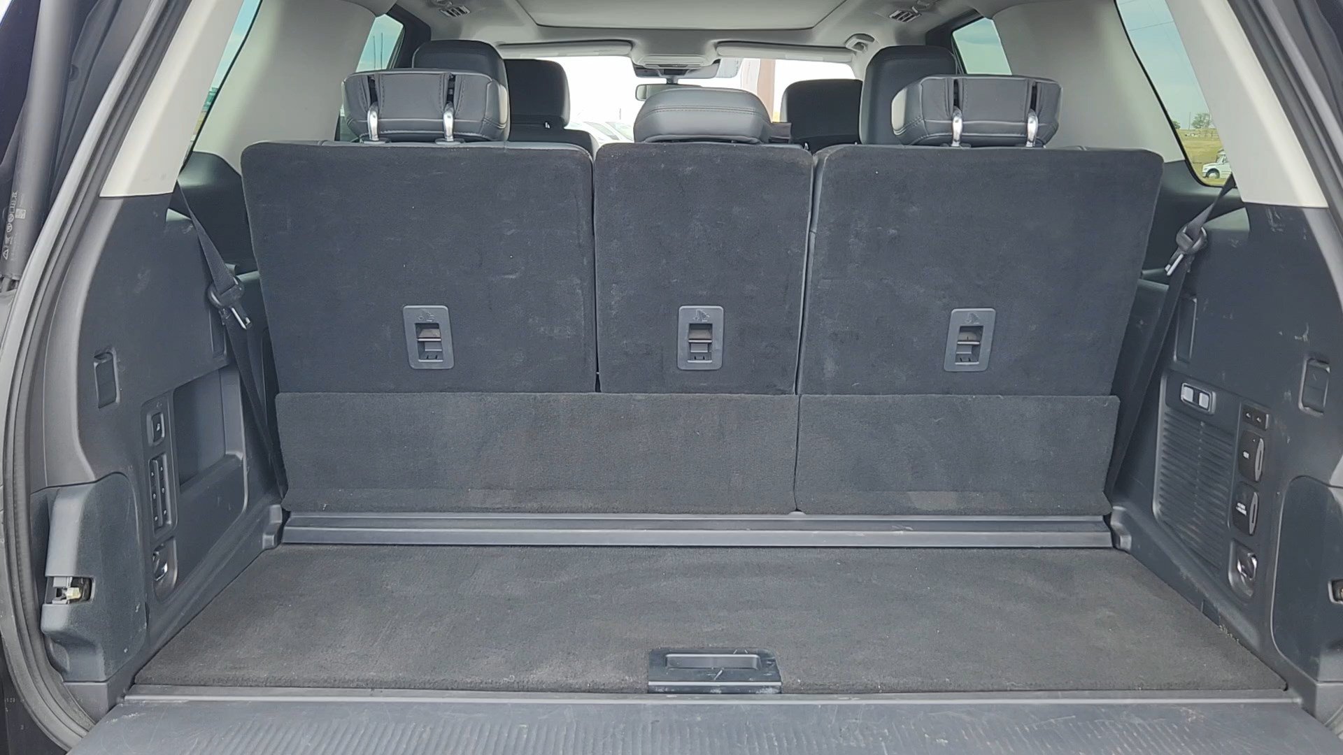 Certified 2025 Ford Expedition Active AWD/4WD image 21