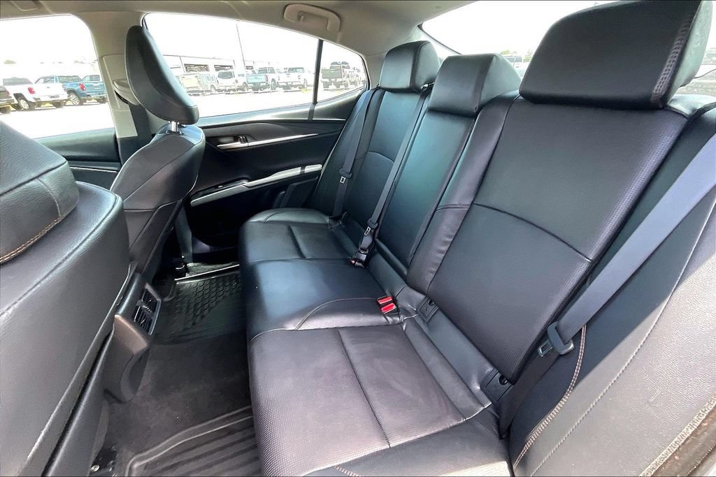 Used 2025 Toyota Camry XLE w/ Premium Plus Package AWD/4WD image 19