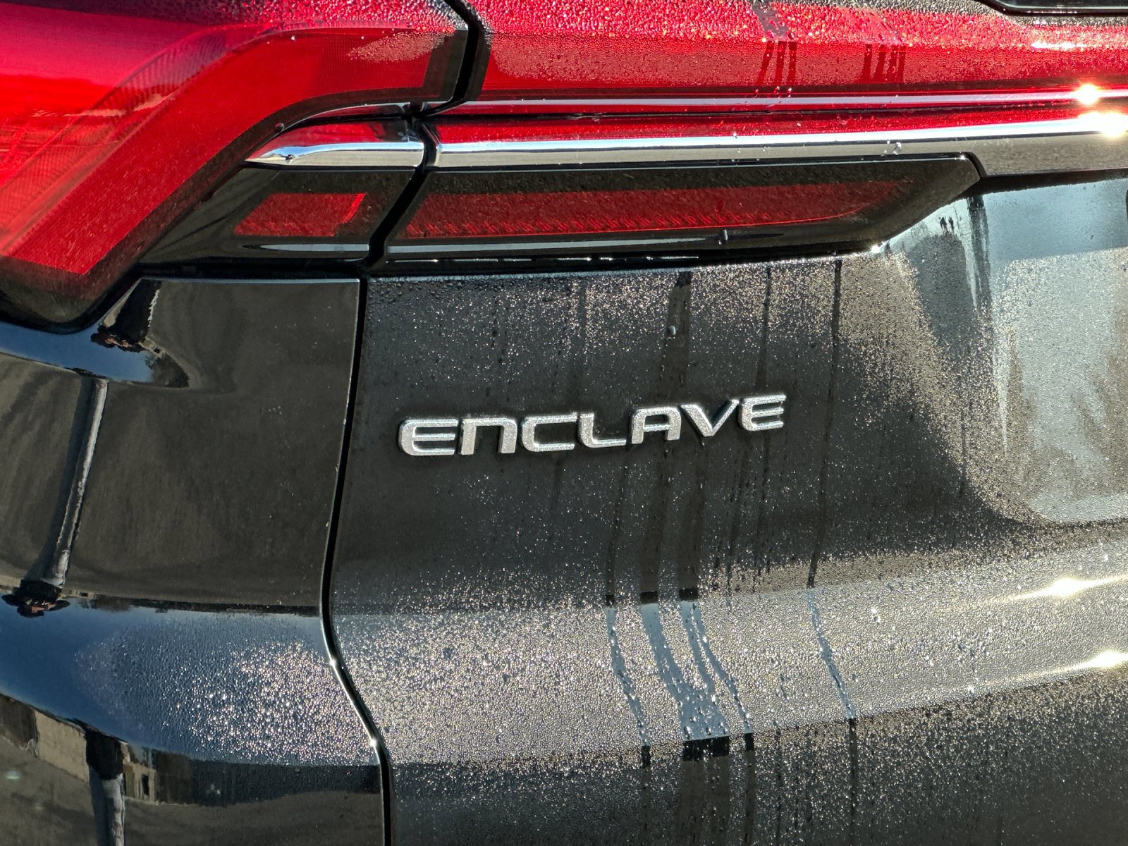 Used 2025 Buick Enclave Preferred image 28