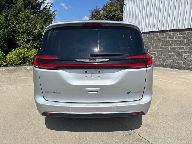 Used 2024 Chrysler Pacifica Limited FWD image 6