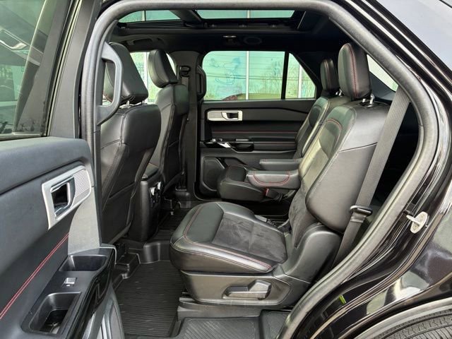 Certified 2024 Ford Explorer ST-Line w/ Class IV Trailer Tow Package image 13