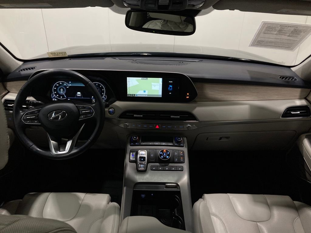 Used 2022 Hyundai Palisade Limited image 18