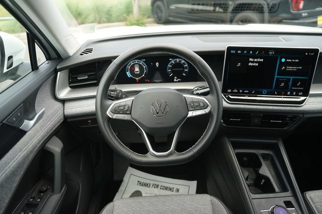 Used 2025 Volkswagen Tiguan S FWD image 21