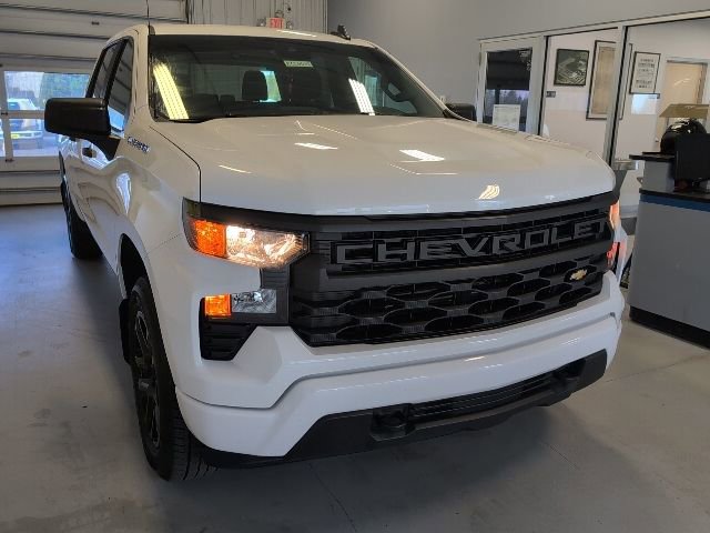 Used 2024 Chevrolet Silverado 1500 Custom AWD/4WD image 31