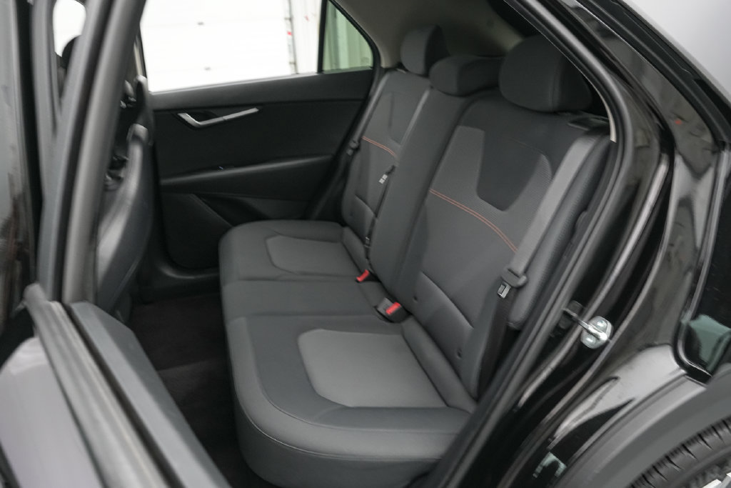 Used 2025 Kia Niro LX FWD image 18