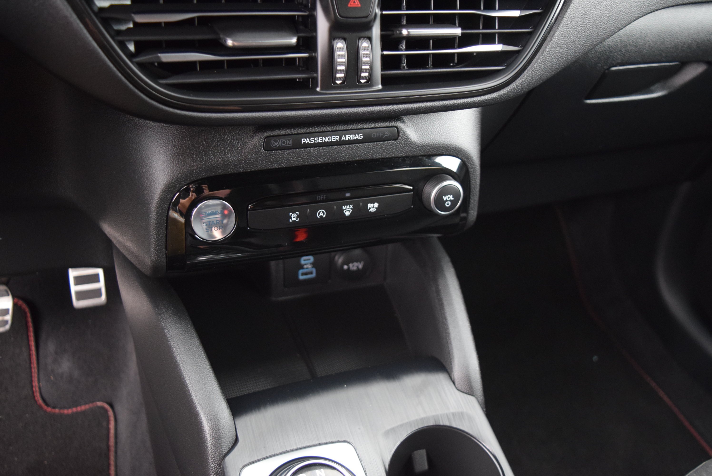 Certified 2023 Ford Escape ST-Line AWD/4WD image 13