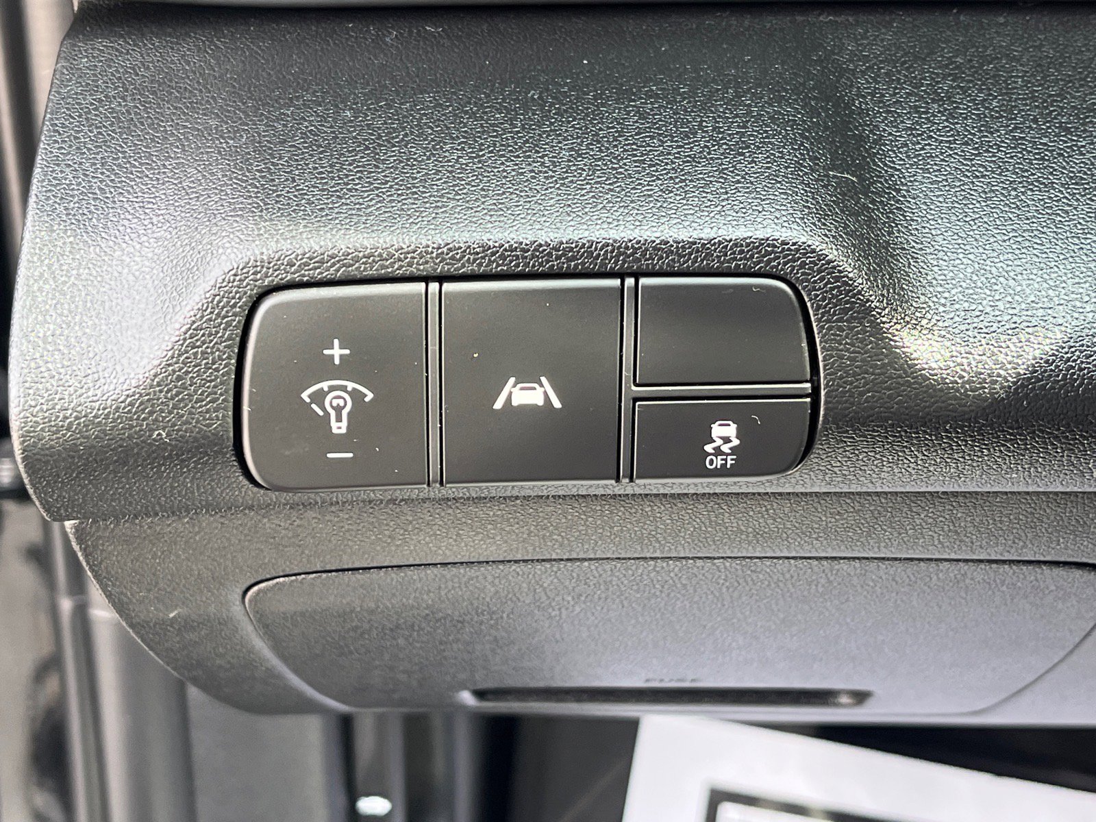 Used 2022 Hyundai Elantra SEL image 17