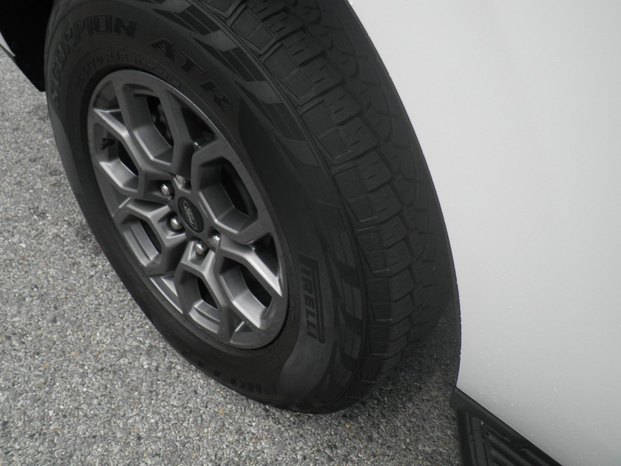 Certified 2025 Ford Expedition Active AWD/4WD image 9