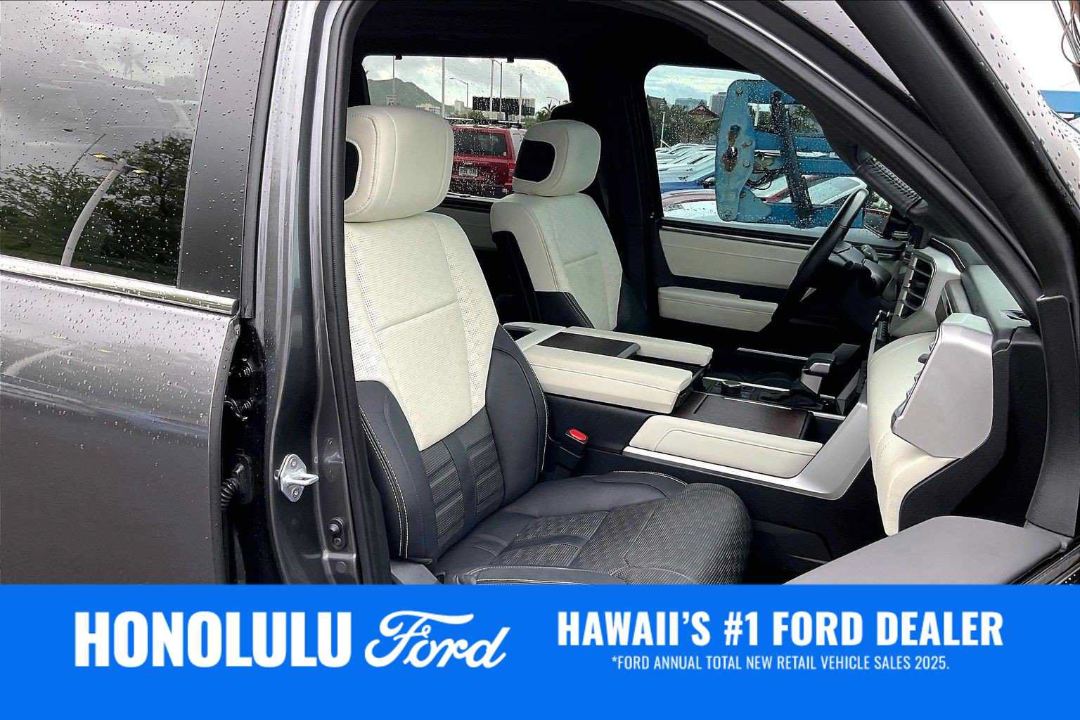 Used 2024 Toyota Tundra Capstone AWD/4WD image 13