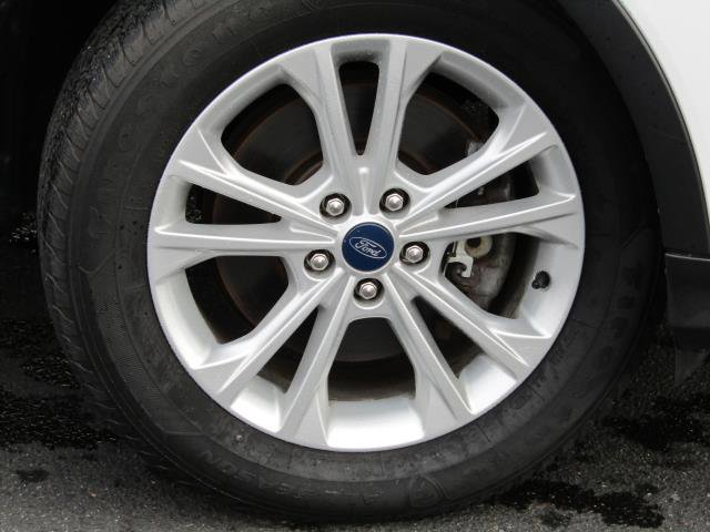 Certified 2018 Ford Escape SE image 5