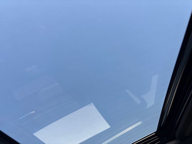 Used 2023 Chevrolet Silverado 1500 ZR2 w/ Technology Package image 15