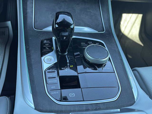 Used 2023 BMW X5 xDrive40i w/ Premium Package AWD/4WD image 15