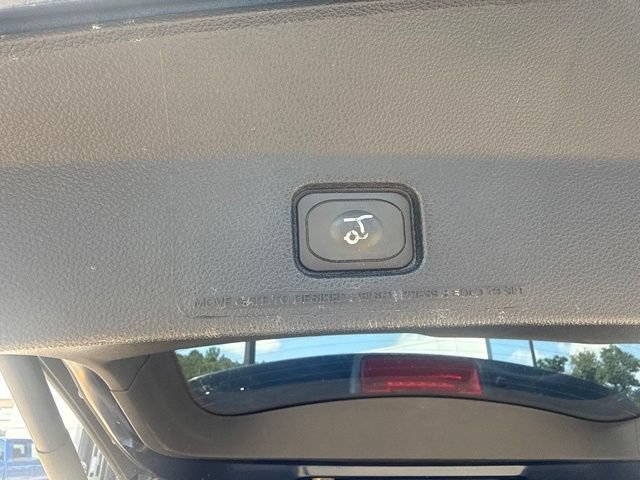 Certified 2017 Ford Explorer XLT w/ Equipment Group 202A FWD image 20