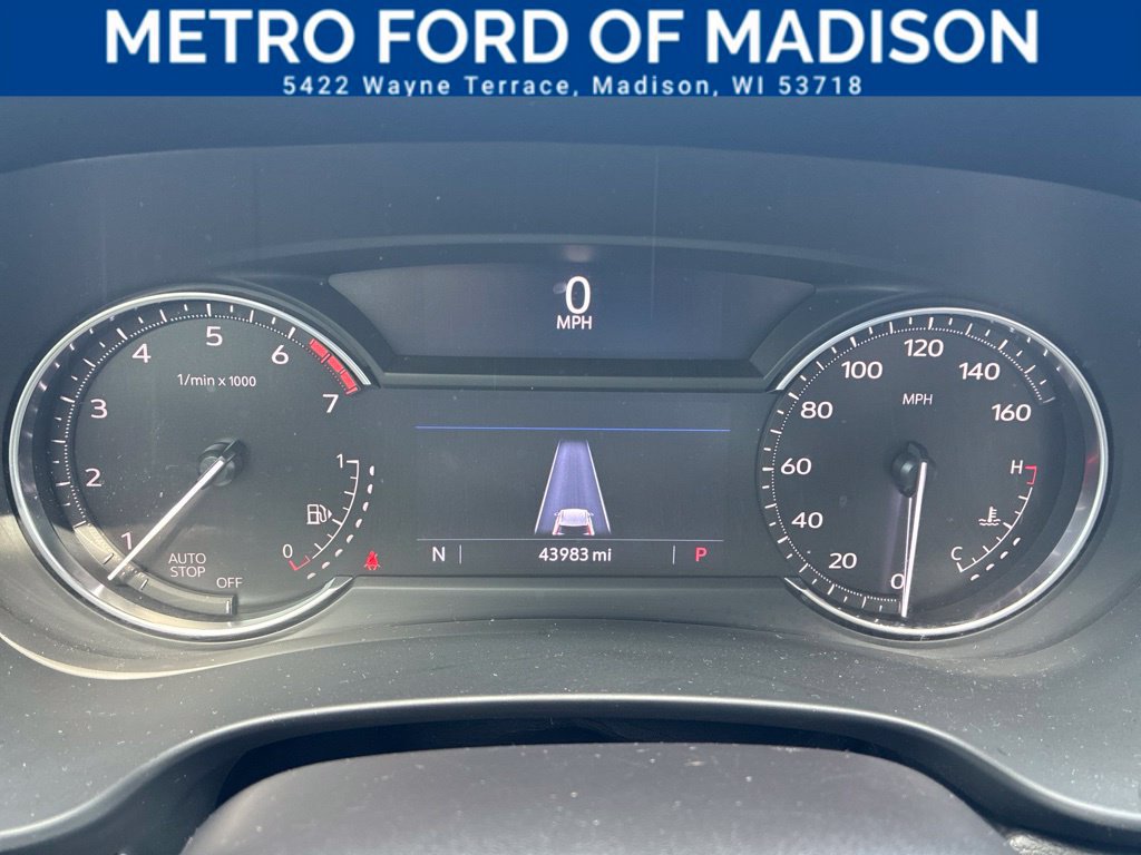 Used 2023 Cadillac XT4 Premium Luxury FWD image 33