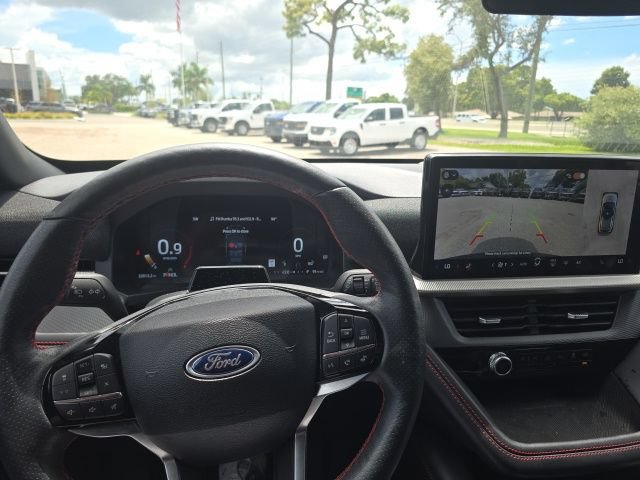 Certified 2025 Ford Explorer ST-Line w/ ST-Line Street Pack AWD/4WD image 18