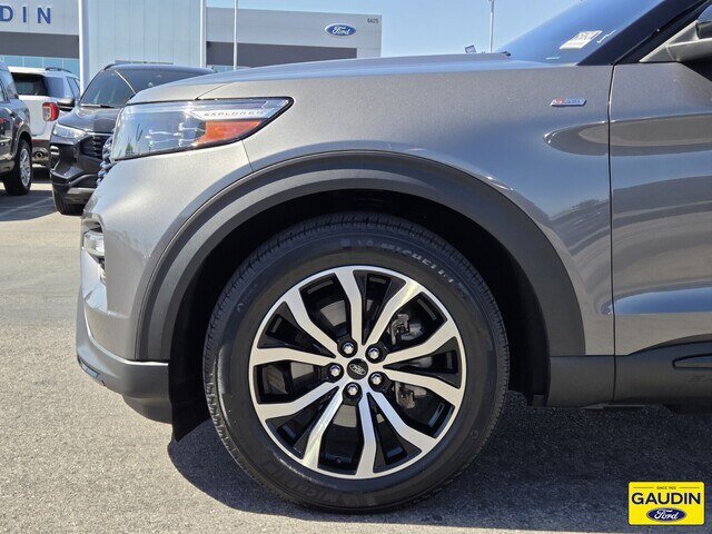 Certified 2023 Ford Explorer ST-Line w/ Class IV Trailer Tow Package RWD image 10