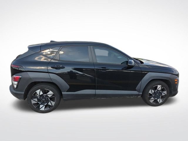Used 2024 Hyundai Kona SEL w/ Convenience Package FWD image 11