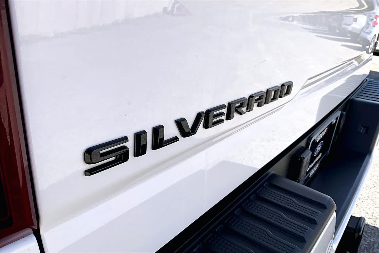 Used 2023 Chevrolet Silverado 2500 LTZ w/ LTZ Plus Package AWD/4WD image 12