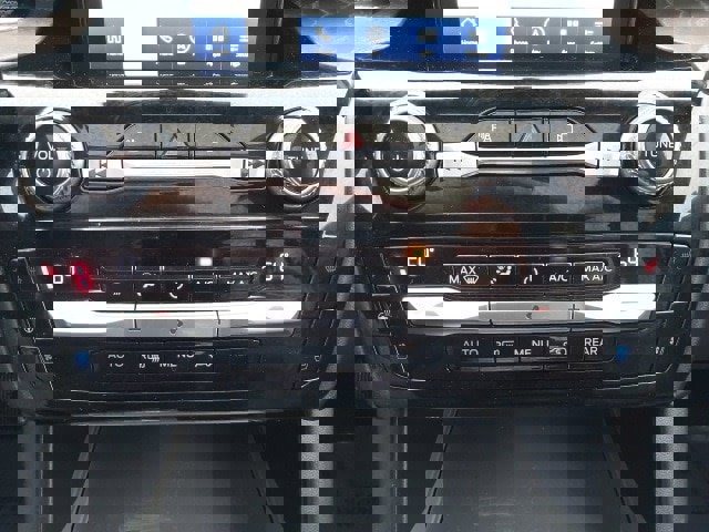 Certified 2021 Ford Explorer Platinum w/ Equipment Group 601A image 21