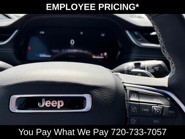 Used 2023 Jeep Grand Cherokee Altitude AWD/4WD image 28