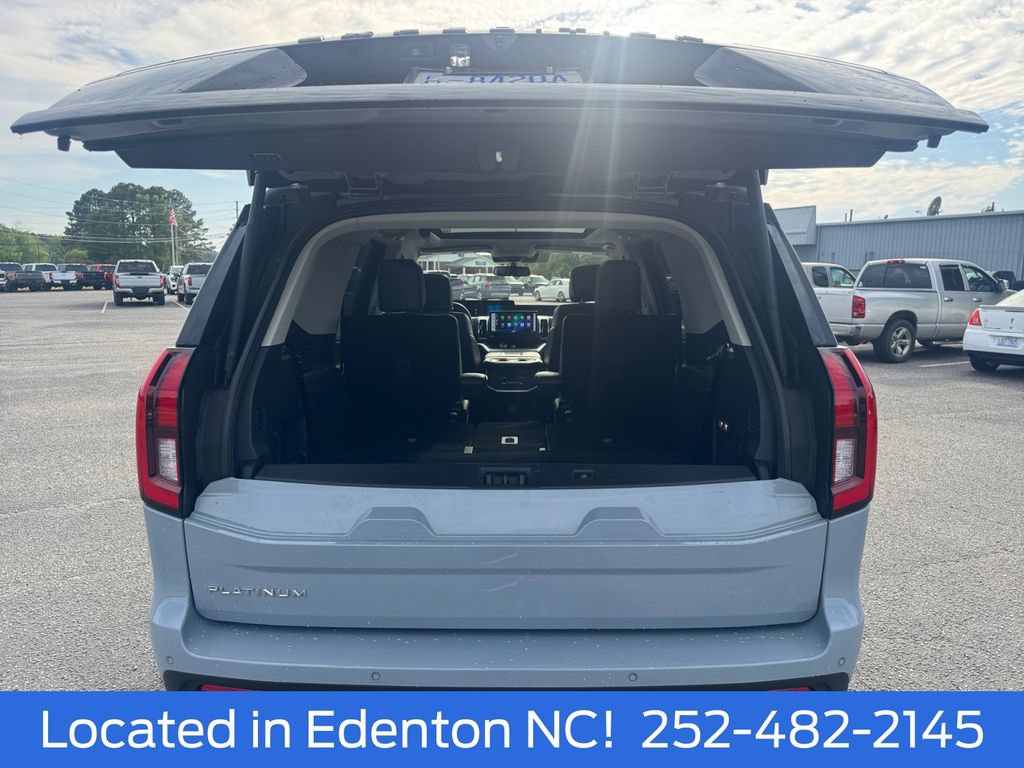 Certified 2025 Ford Expedition Platinum w/ Driver's Package AWD/4WD image 19