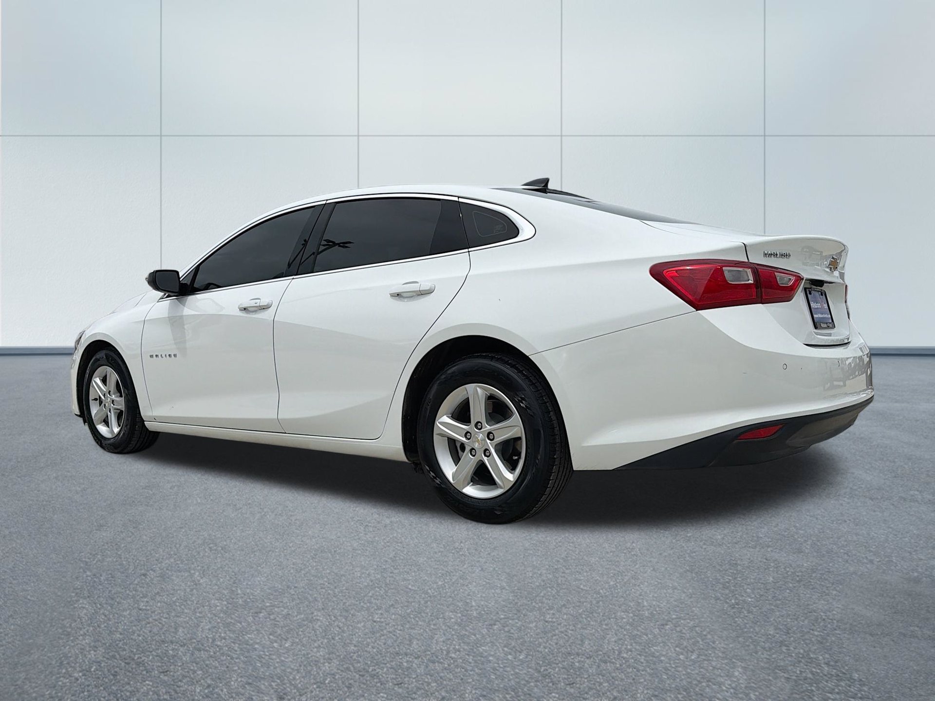 Used 2025 Chevrolet Malibu LS w/ LPO, Floor Liner Package FWD image 9