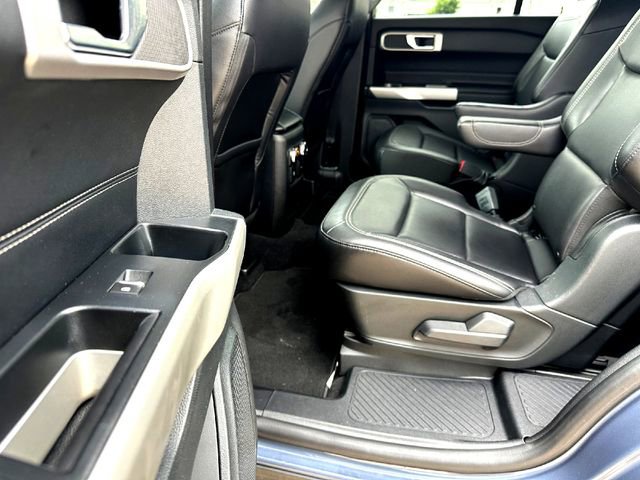 Certified 2021 Ford Explorer XLT w/ Equipment Group 202A RWD image 21