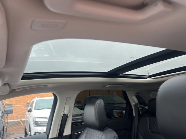 Certified 2024 Ford Edge Titanium w/ Equipment Group 301A image 19