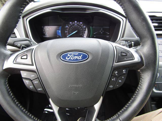 Certified 2019 Ford Fusion SE w/ Equipment Group 151A FWD image 16