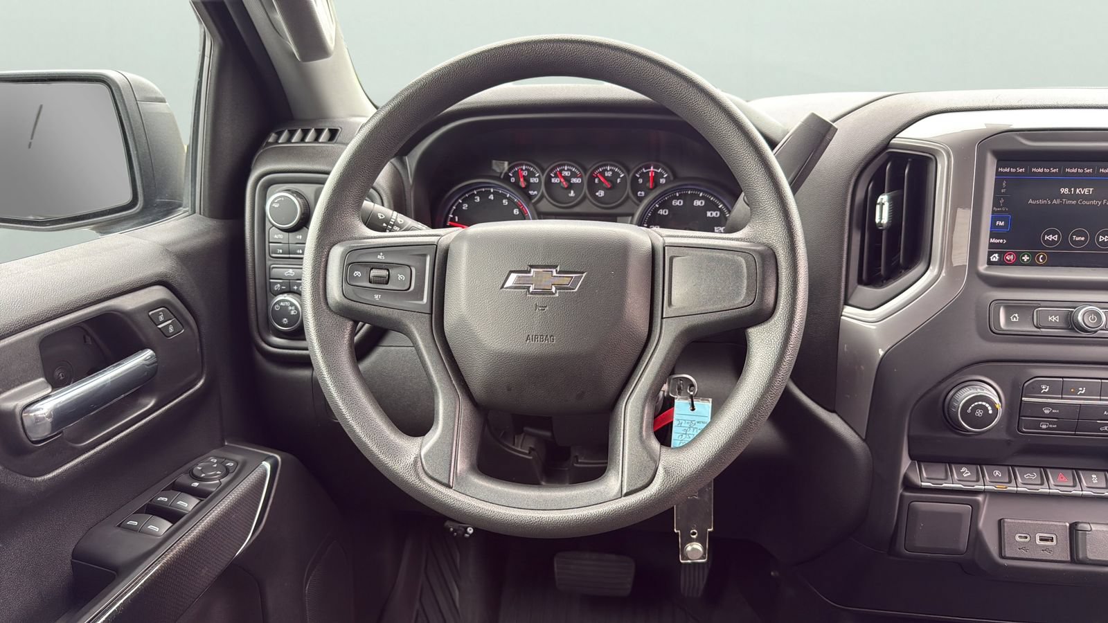 Used 2022 Chevrolet Silverado 1500 Custom Trail Boss w/ Midnight Edition AWD/4WD image 11