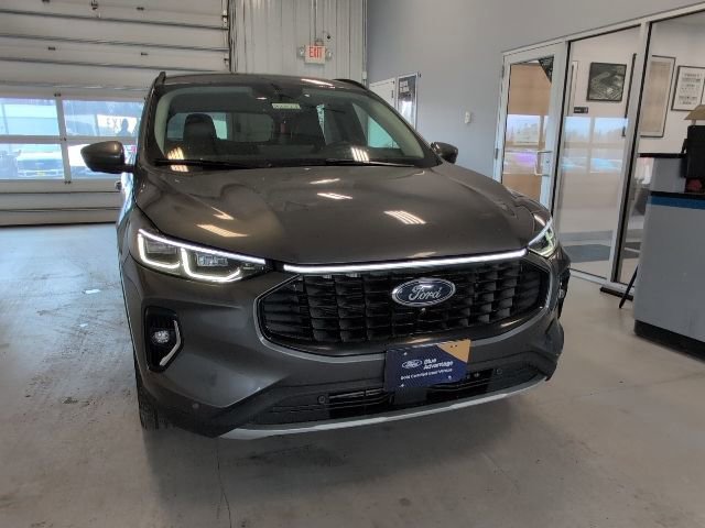 Certified 2023 Ford Escape Platinum image 9