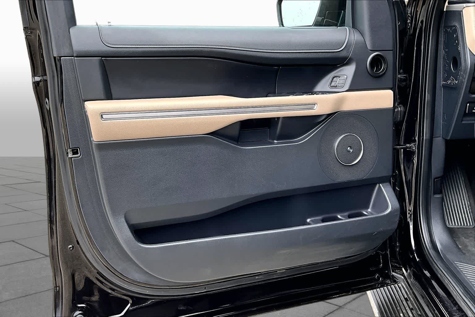 Certified 2023 Ford Expedition Max Limited AWD/4WD image 22