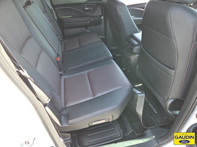 Used 2025 Honda Ridgeline Black Edition image 15