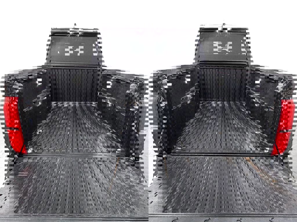 Used 2025 Toyota Tacoma TRD Off-Road image 26