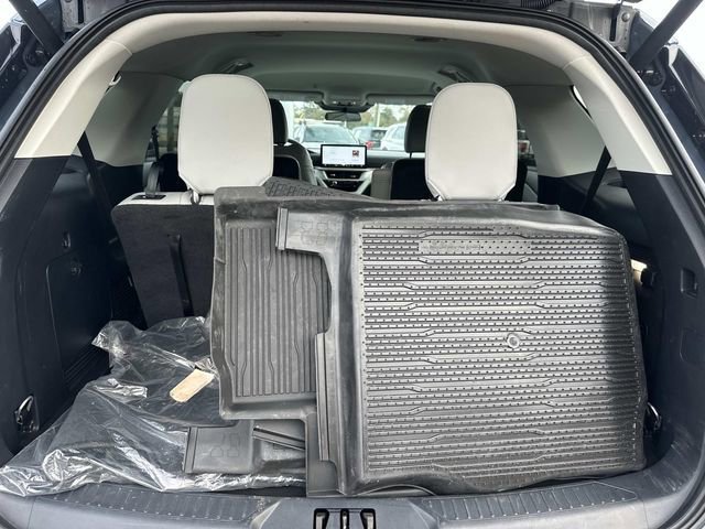 Certified 2025 Ford Explorer Active w/ Active Comfort Package image 13