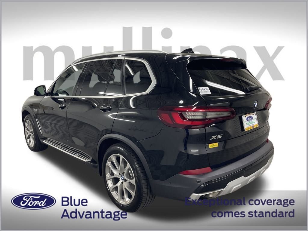 Used 2023 BMW X5 xDrive45e image 2