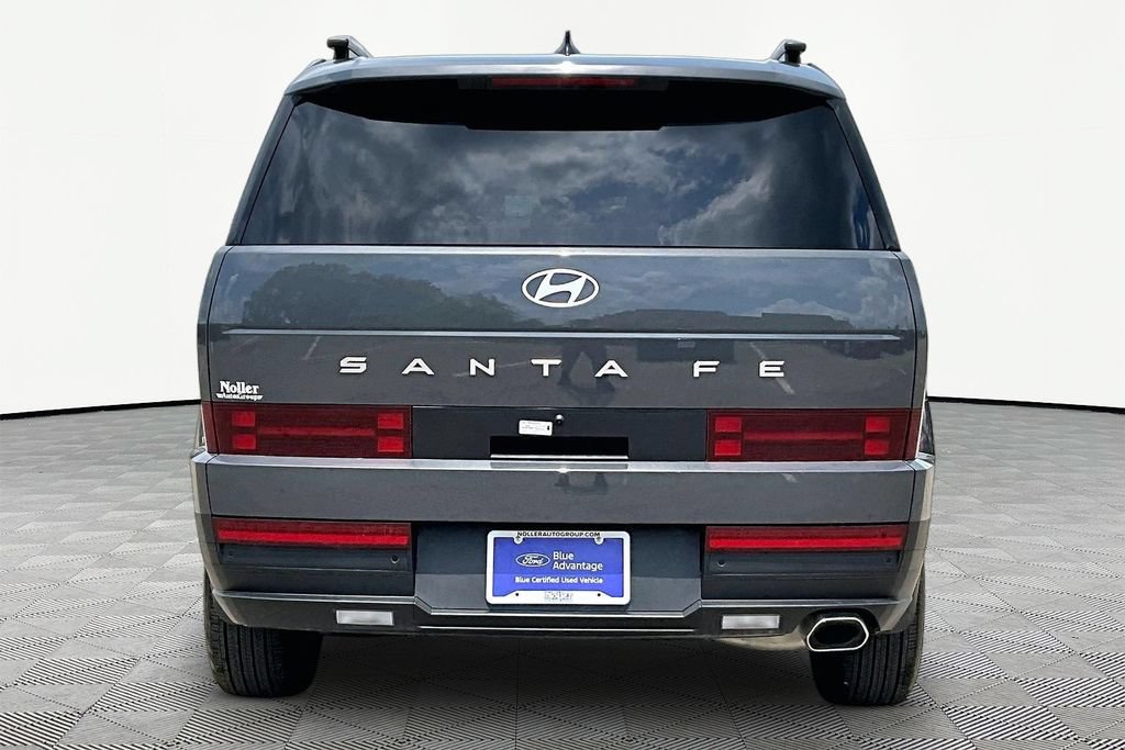 Used 2026 Hyundai Santa Fe SEL FWD image 4