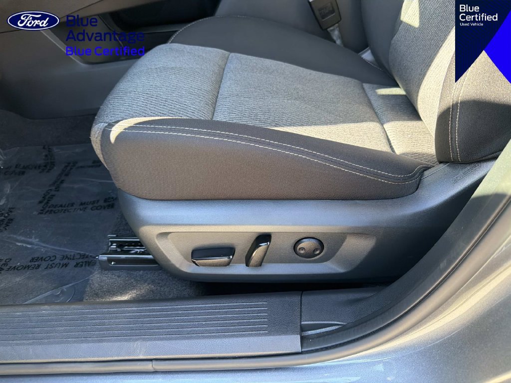 Used 2026 Nissan Rogue SV w/ Cold Weather Package FWD image 18