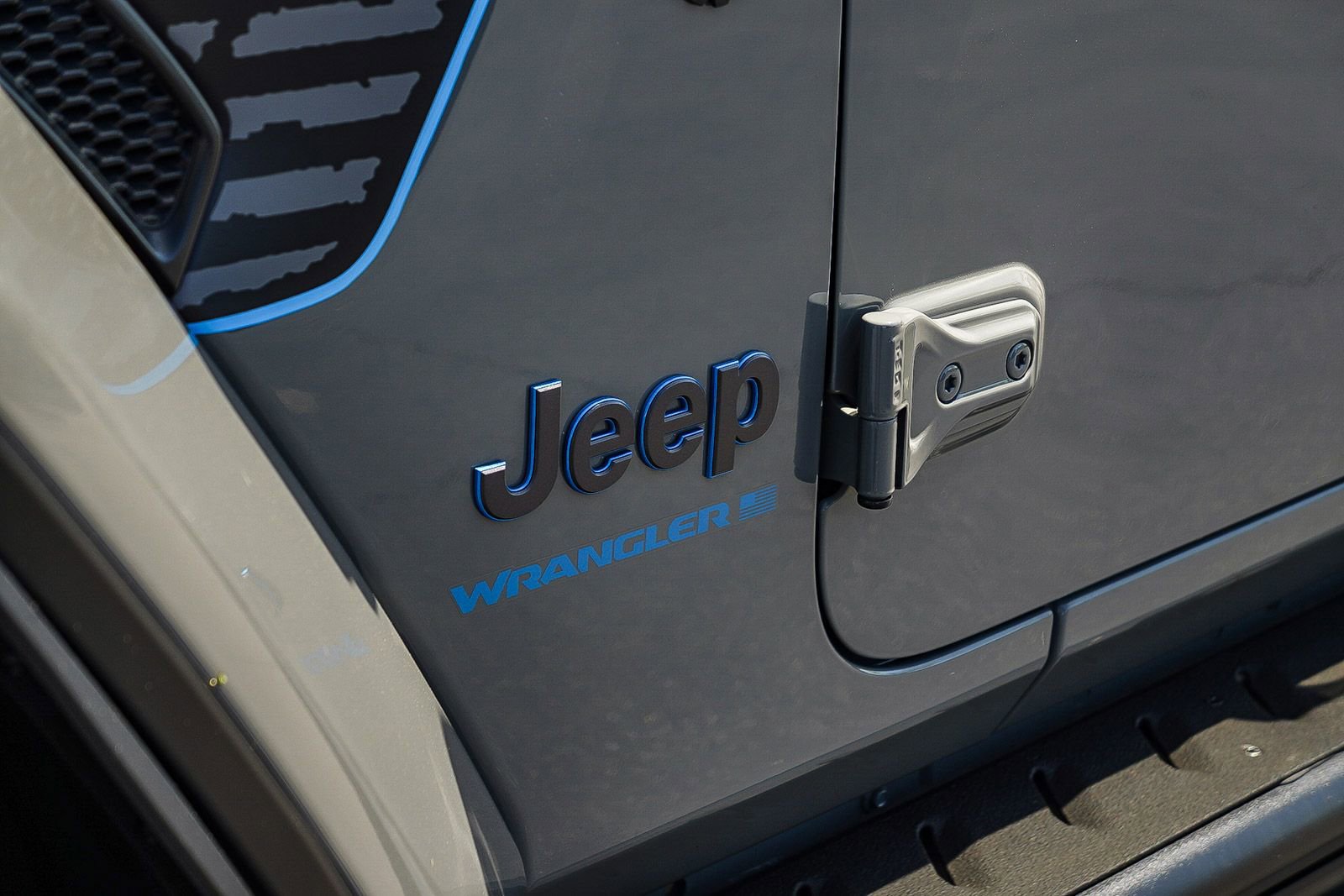 Used 2023 Jeep Wrangler Unlimited Rubicon 4xe w/ Cold Weather Group image 9