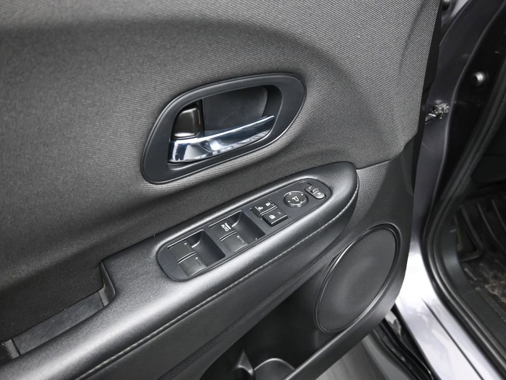 Used 2022 Honda HR-V Sport image 9