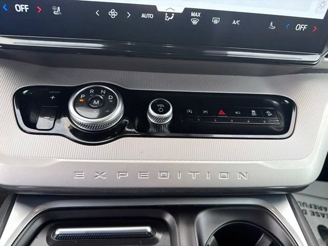 Certified 2025 Ford Expedition Active AWD/4WD image 47