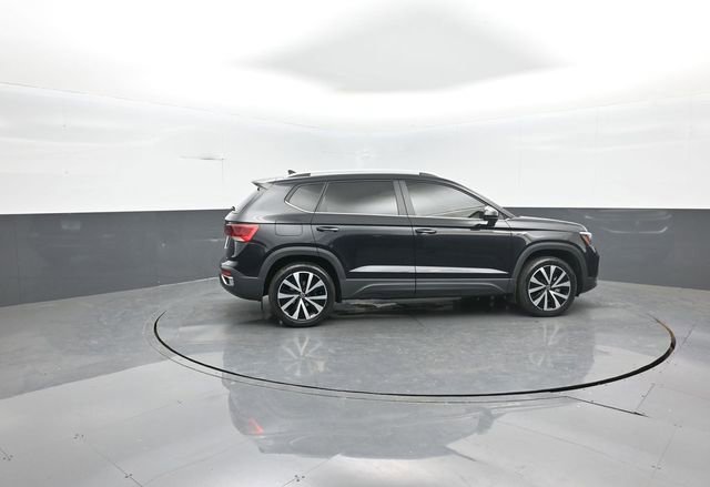 Used 2022 Volkswagen Taos SE image 8